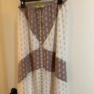 Beachy Taupe + White Skirt